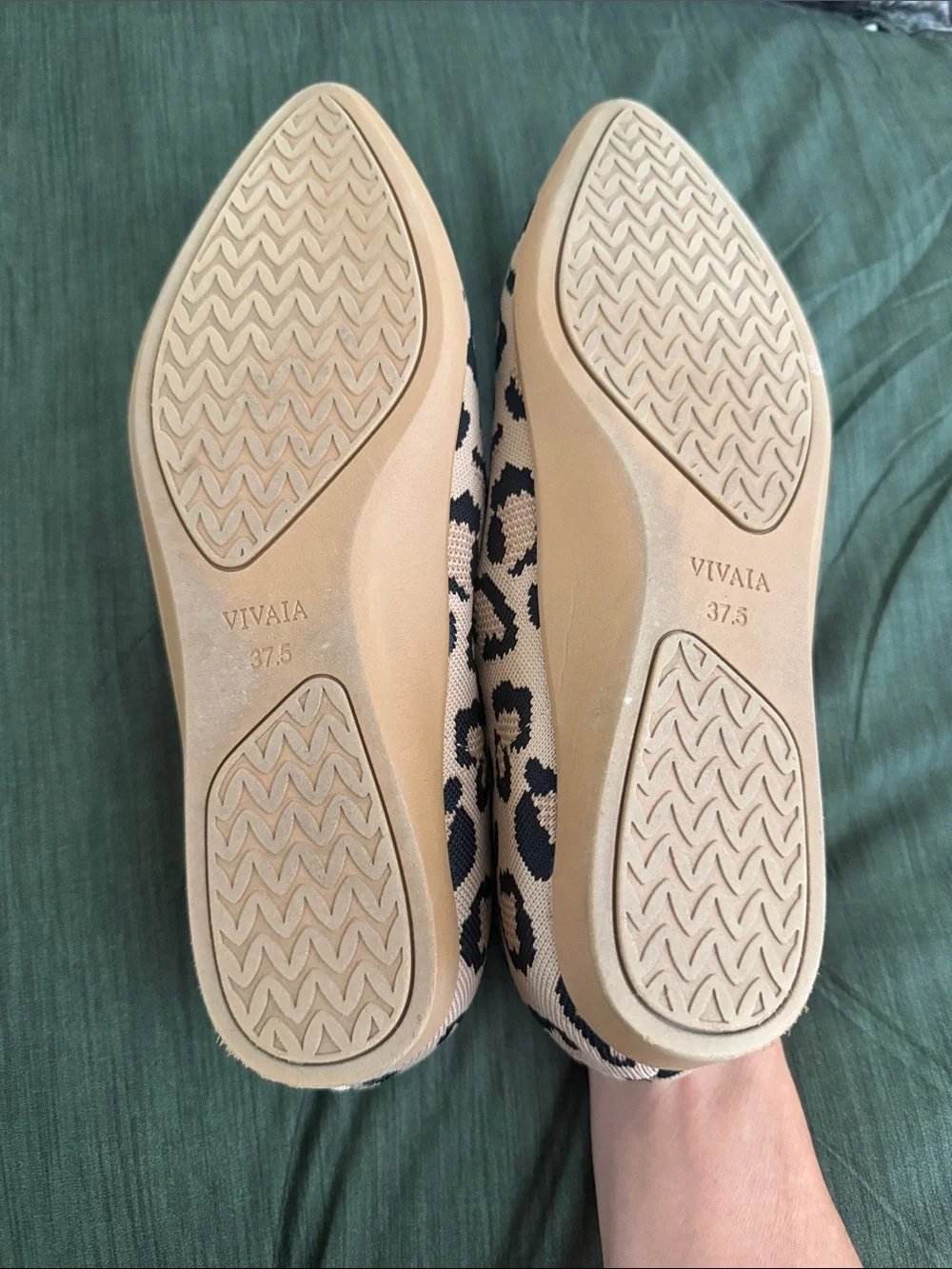VIVAIA Leopard Knit Pointed Flats in Beige and Black new, no tags, no box